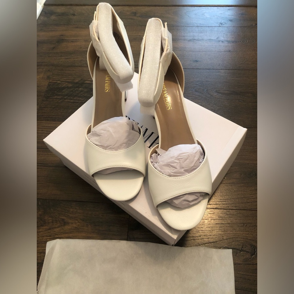 Dream Pairs White Platform Sandals Size 11